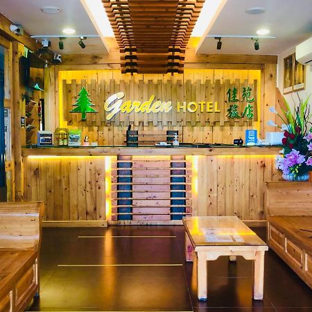 Semerah Garden Hotel Pontian Kecil Buitenkant foto