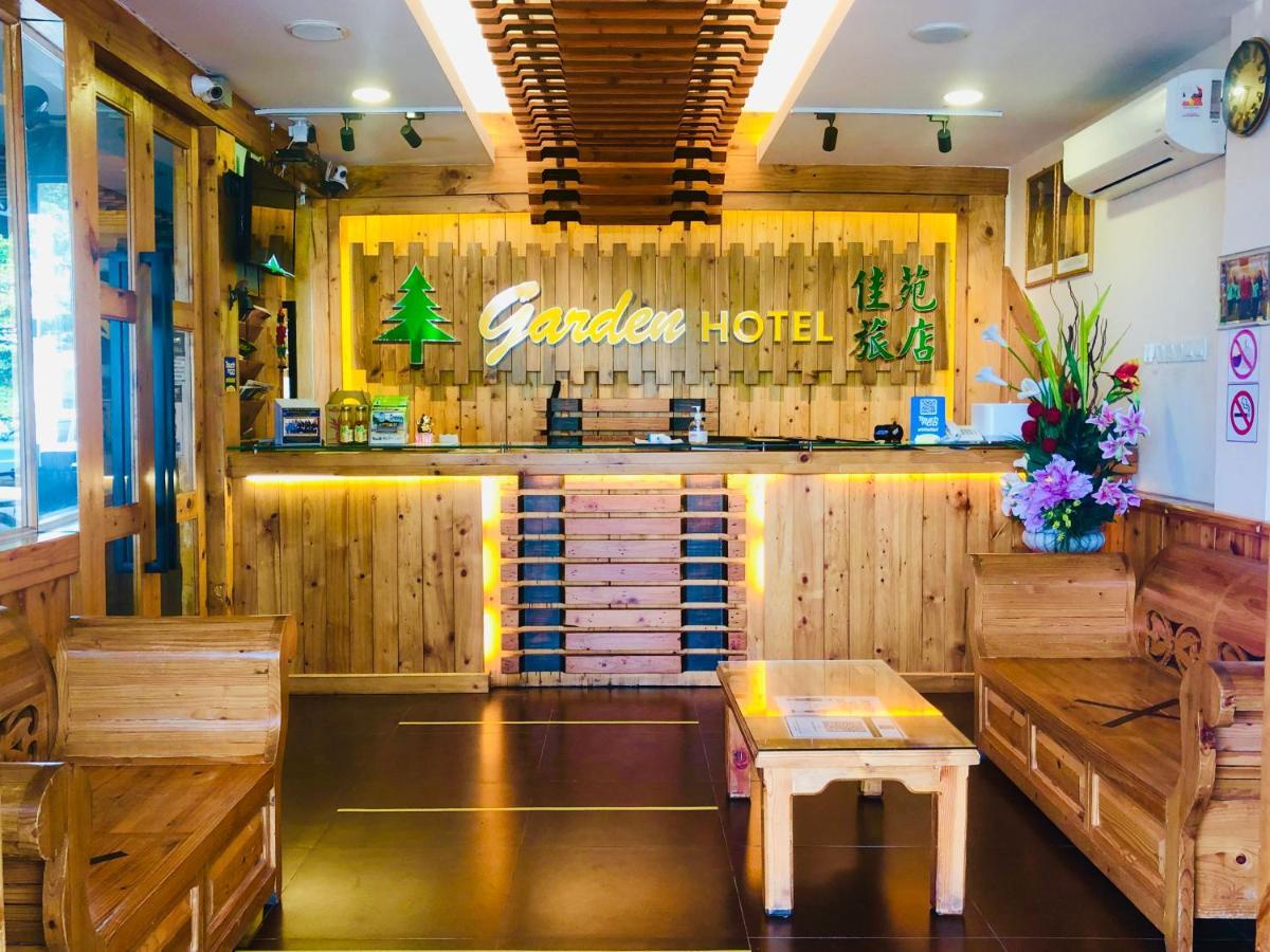 Semerah Garden Hotel Pontian Kecil Buitenkant foto
