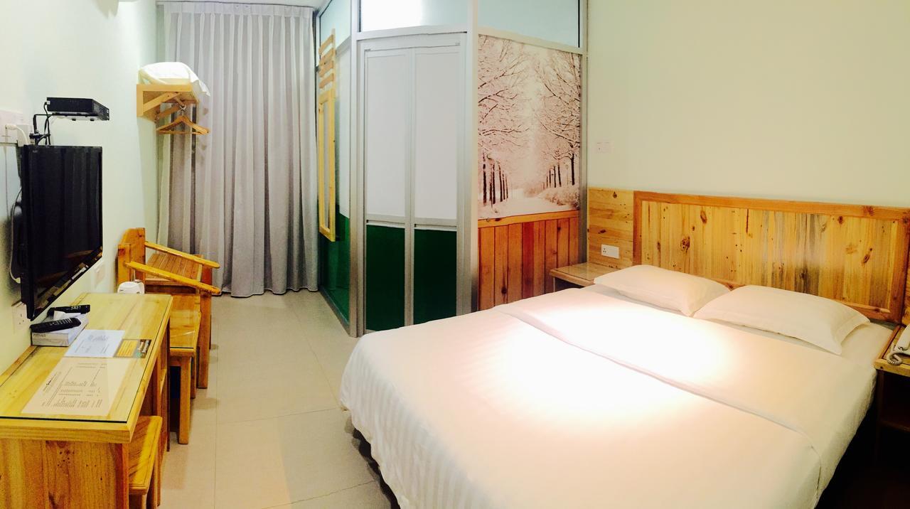 Semerah Garden Hotel Pontian Kecil Buitenkant foto